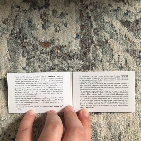 Versace Logo Embroidered Slides - Picture 13 of 13